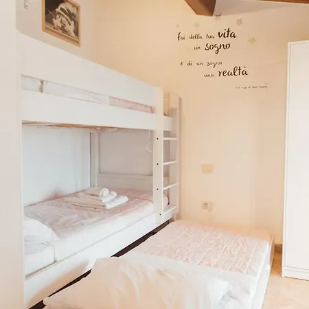 Country Chic Pistoia-casa In Campagna Giardino, Parking