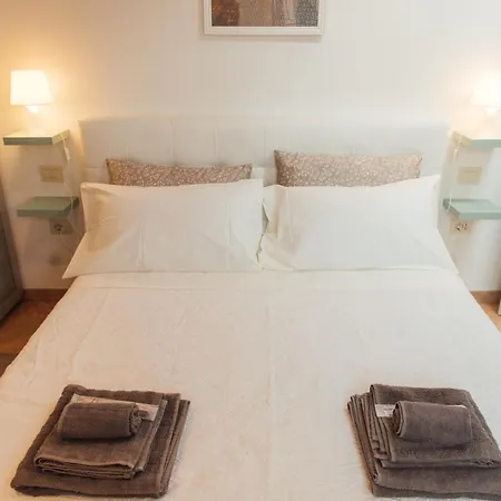 Holiday home Country Chic Pistoia-casa In Campagna Giardino, Parking