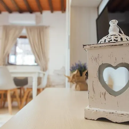 Country Chic Pistoia-casa In Campagna Giardino, Parking Holiday home Pistoia