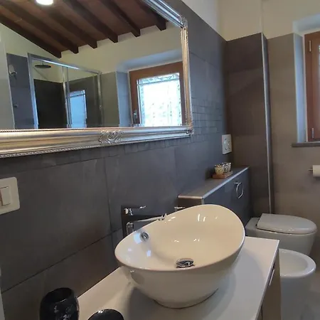 Holiday home Country Chic Pistoia-casa In Campagna Giardino, Parking